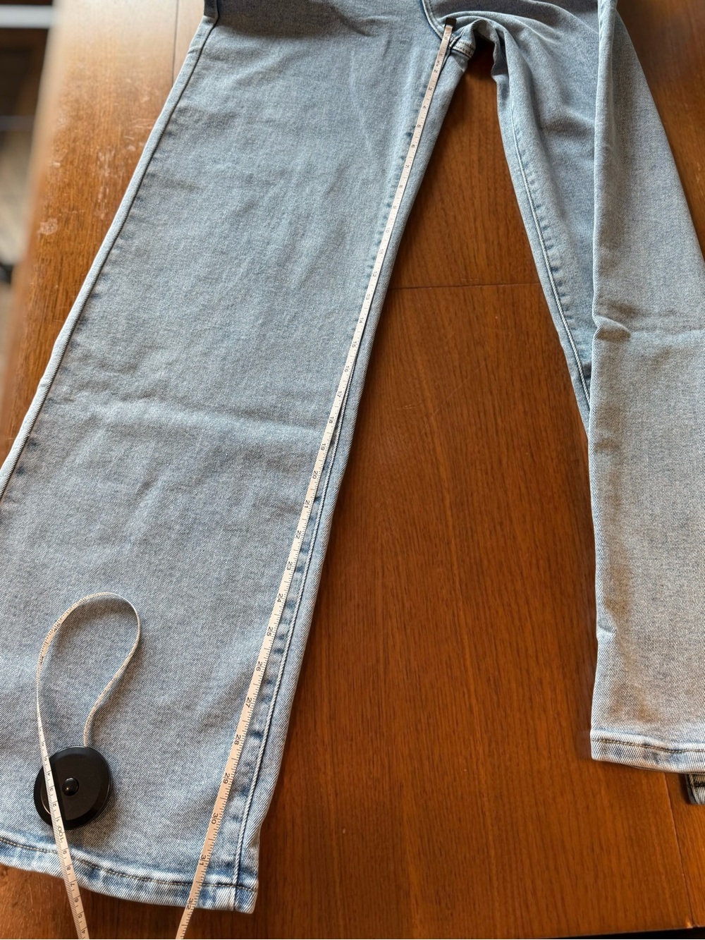 High-Rise Light Blue Wide-Leg Jeans with Side Button Detail - Picture 13 of 16